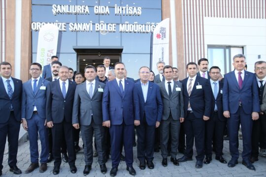 Sanayi ve Teknoloji Bakanı Kacır, Şanlıurfa'da toplu açılış töreninde konuştu: