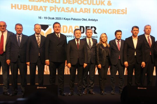 Bakan Yumaklı, “Türkiye ve Dünyada Lisanslı Depoculuk, Hububat Piyasaları Kongresi”nde konuştu: