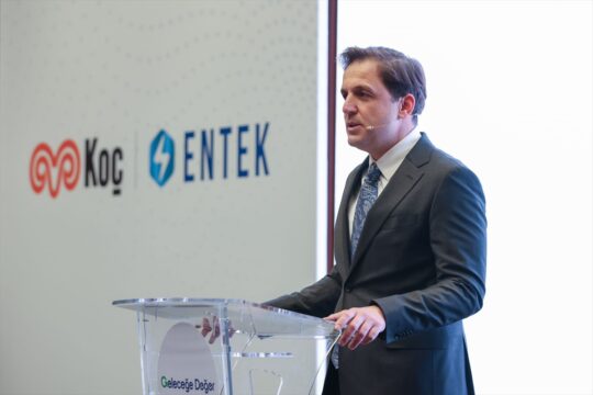 Entek Elektrik, meslek yüksekokulu öğrencilerini yenilenebilir enerji sektörüne kazandırmayı hedefliyor